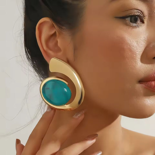 Spiral Geometric Dangles