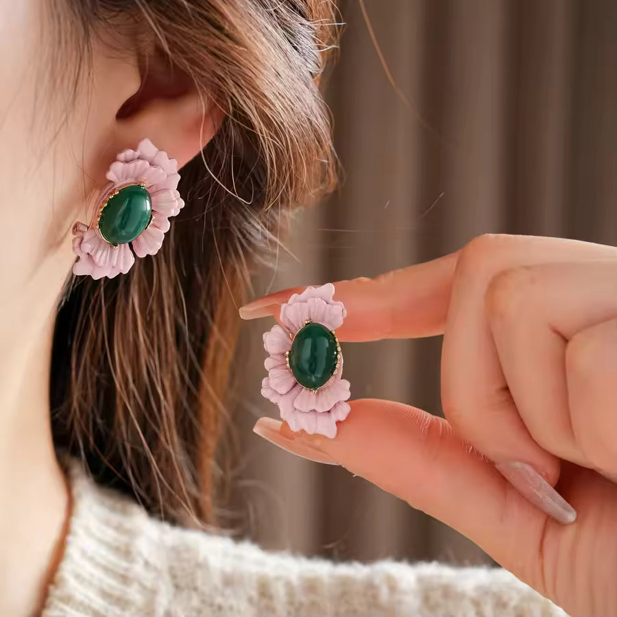 Flowered Geometric Dangles